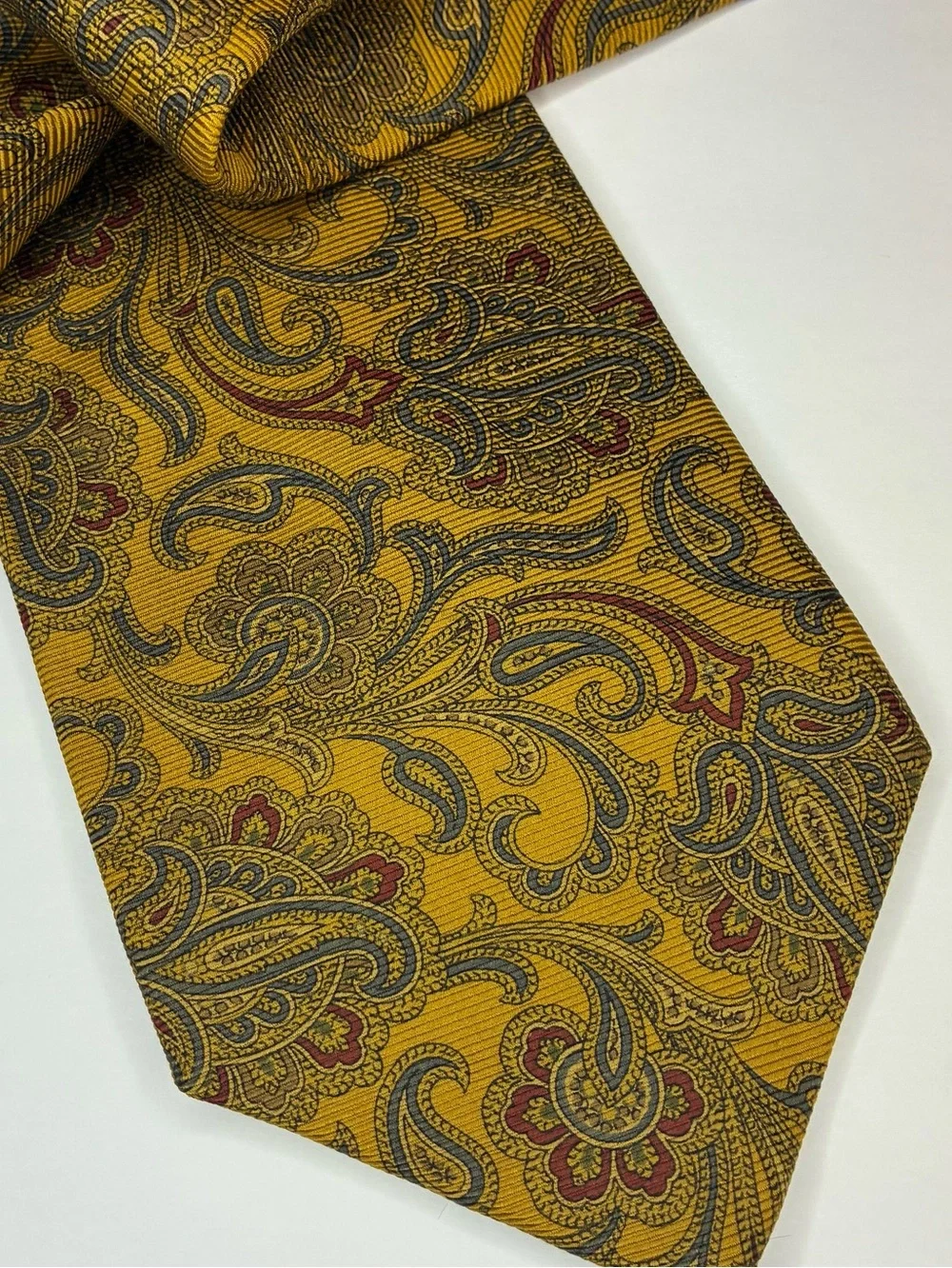 Vintage Brooks Brothers Makers Silk Tie Gold Rust Paisley Made in USA Classic